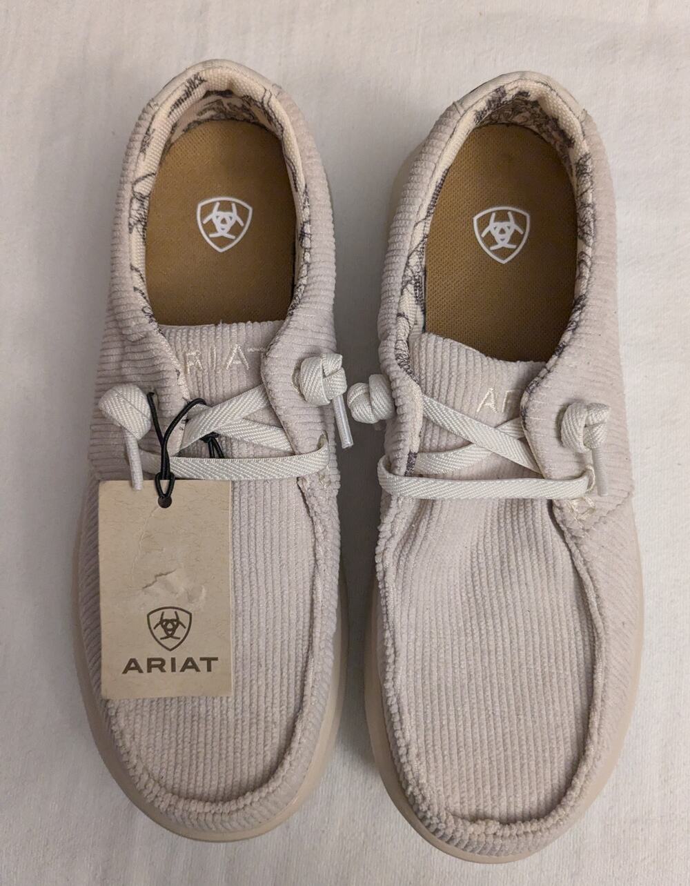 Ariat Hilo Slip Ons Loafers Cream Corduroy Youth Size 5.5 NWT
